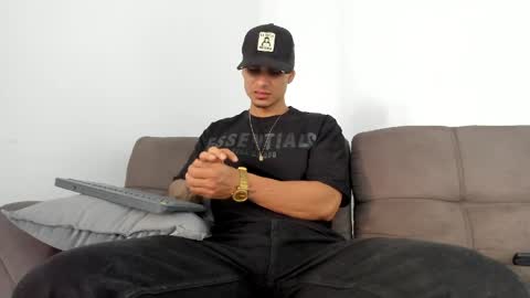 nohanhunter online show from June 1, 1:44 pm