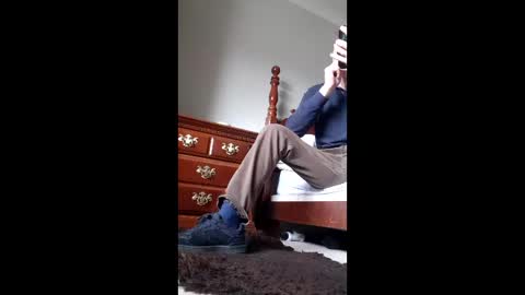 noideawhatididwrong online show from February 2, 12:46 pm