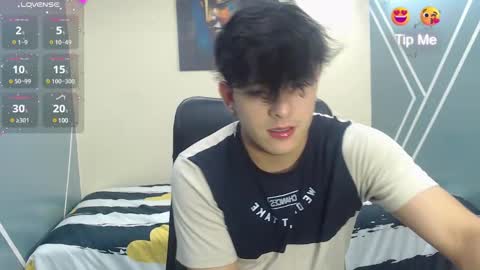 Snapshot of nolan_twink chatting on February 8, 5:50 pm Nolan  online show from February 8, 5:50 pm