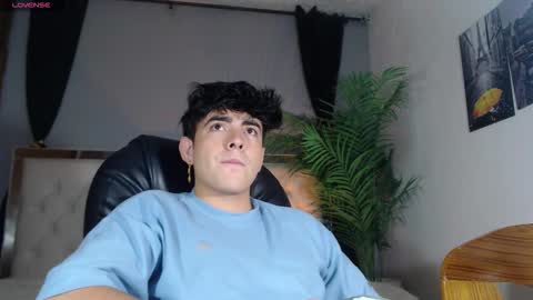 Snapshot of nolan_twink chatting on September 29, 5:53 pm Nolan  online show from September 29, 5:53 pm