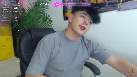 Snapshot of nolan_twink chatting on January 28, 5:46 pm Nolan  online show from January 28, 5:46 pm