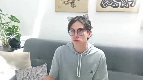 Snapshot of norehg__ chatting on October 14, 8:10 am Norehg online show from October 14, 8:10 am