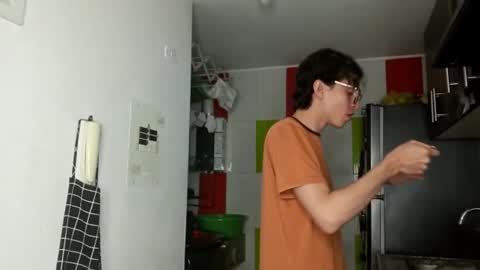 Snapshot of norehg__ chatting on October 9, 9:03 am Norehg online show from October 9, 9:03 am