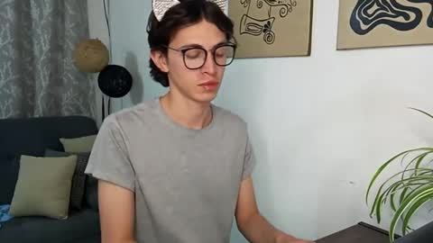 Snapshot of norehg__ chatting on October 19, 12:37 am Norehg online show from October 19, 12:37 am