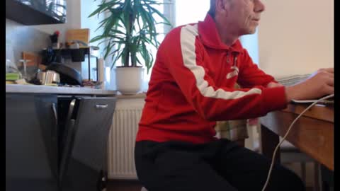 Snapshot of normuc chatting on December 29, 9:50 am Normuc online show from December 29, 9:50 am