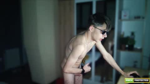 Snapshot of notspace_721128 chatting on October 20, 7:51 pm NotSpace   online show from October 20, 7:51 pm