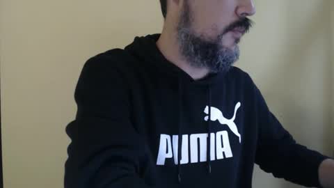 novio_muyalto online show from January 6, 6:45 pm