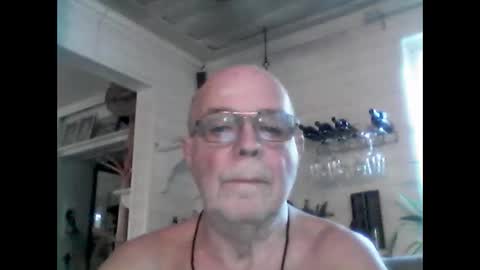 Haky online show from December 16, 10:40 am