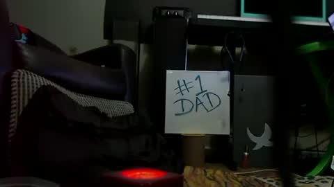 Awwwww Hey Sweetie Pies. Welcome To The Sweetie Pie Lounge. Enjoy The Dad-Cast. SweetCorny Fun-loving Dad Talk. online show from November 30, 10:06 am