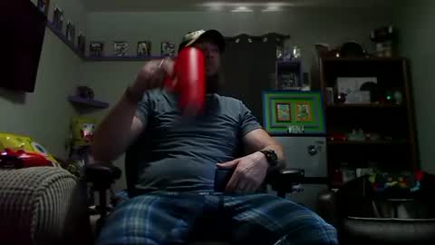 Awwwww Hey Sweetie Pies. Welcome To The Sweetie Pie Lounge. Enjoy The Dad-Cast. SweetCorny Fun-loving Dad Talk. online show from September 17, 5:14 pm