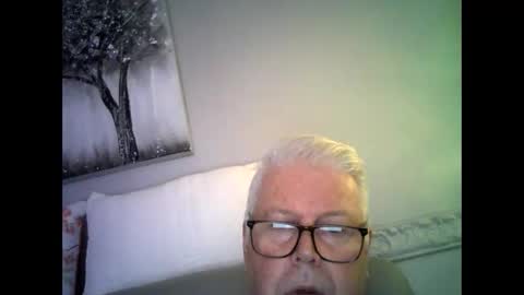 stockings  suspenders mad online show from December 15, 12:17 pm