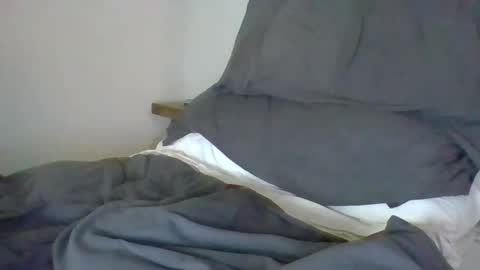 obedient9402 online show from March 6, 9:45 pm