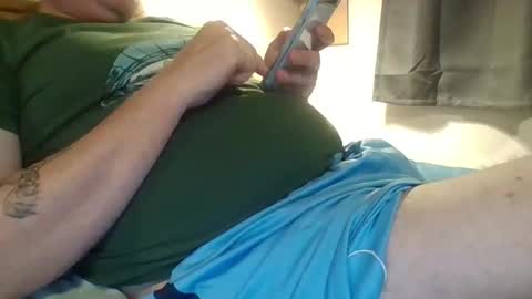 Snapshot of obedient9402 chatting on September 19, 9:14 pm obedient9402 online show from September 19, 9:14 pm