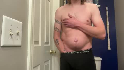 obedientblonde89 online show from March 14, 2:18 am