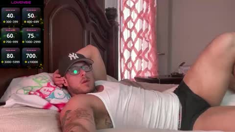 officialkanehart online show from February 15, 9:23 pm