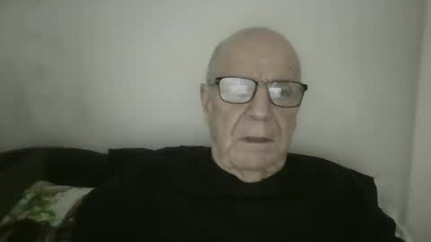 oggi95 online show from December 1, 3:59 pm