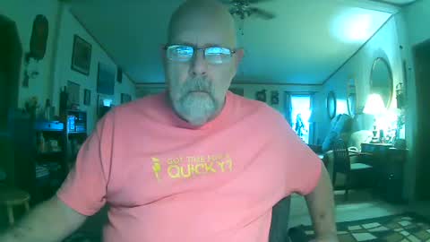 Snapshot of ogusmaximus chatting on October 12, 10:59 pm ogusmaximus online show from October 12, 10:59 pm