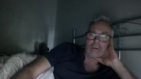 oiledcouple1 online show from September 22, 10:04 am