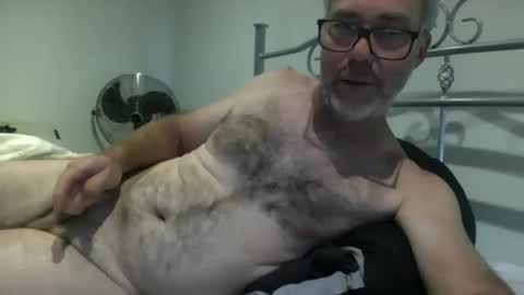 oiledcouple1 online show from October 25, 9:55 am