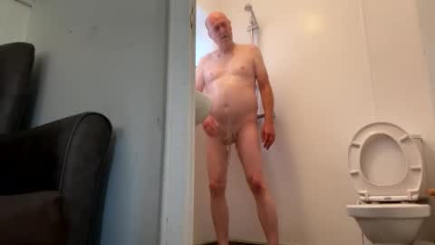 Snapshot of oiljames167 chatting on October 12, 7:35 am oiljames167 online show from October 12, 7:35 am