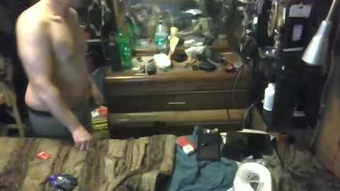 ojmetal79 online show from February 27, 9:47 pm