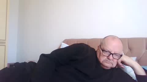 old_fkr online show from March 3, 10:11 am