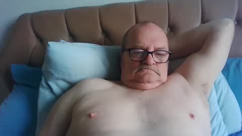 old_fkr online show from February 18, 10:05 am