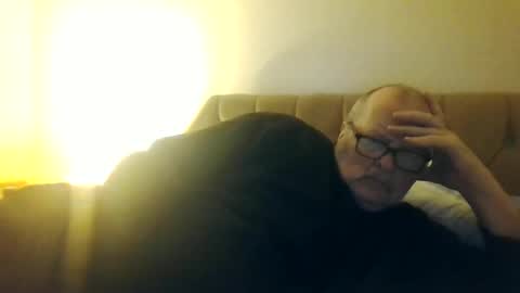 oldfkr69 online show from February 10, 3:55 am