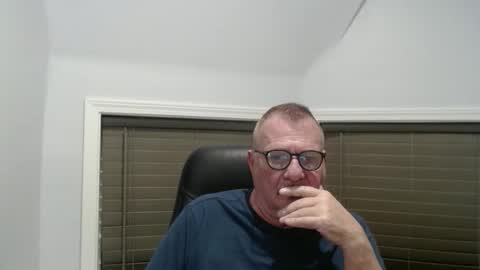 oldguybigd online show from November 13, 2:16 am