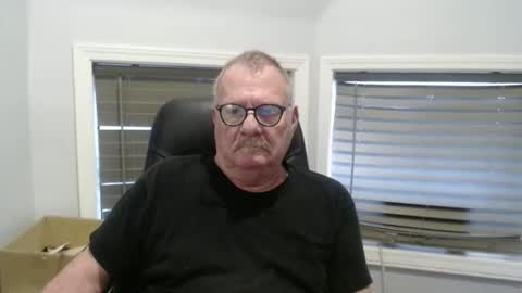 oldguybigd online show from October 9, 8:58 pm