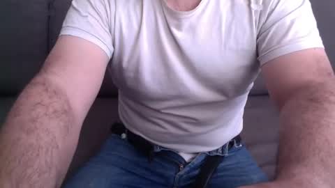 oldjeremy online show from February 3, 10:47 am