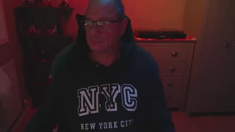 oldveteranuk online show from November 29, 7:10 am