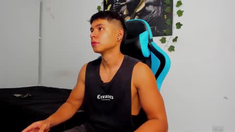 Oliver bray online show from January 29, 1:37 am