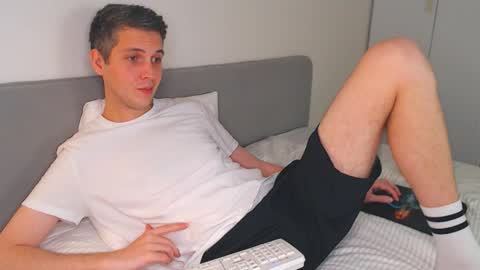 Oliver online show from November 5, 5:37 pm