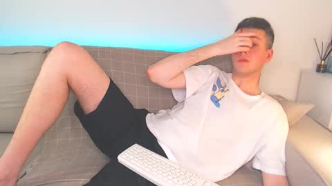 Oliver online show from January 23, 7:29 pm