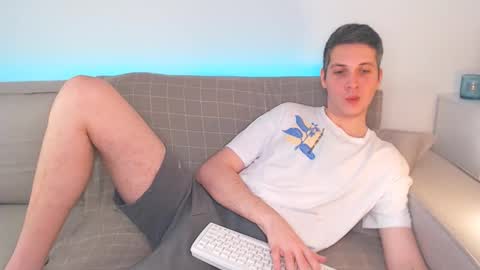 Oliver online show from February 17, 11:34 am