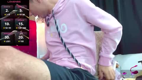 Snapshot of oliver_king_sex chatting on October 6, 3:27 pm Oliver  Smith online show from October 6, 3:27 pm