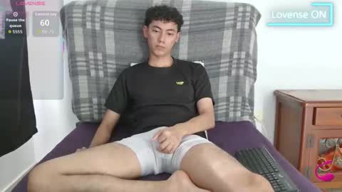 Oliver Rayman online show from December 13, 8:59 pm