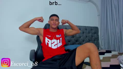oliver_smith_2 online show from July 28, 4:50 pm