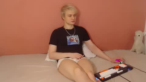 Oliver online show from March 24, 12:49 am