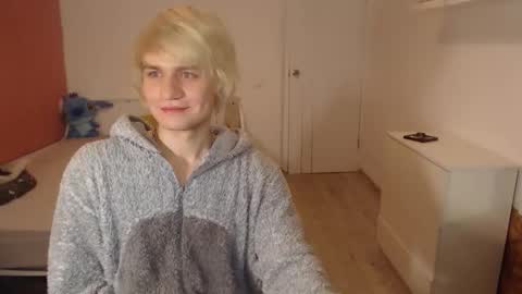 Oliver online show from December 1, 2:36 am