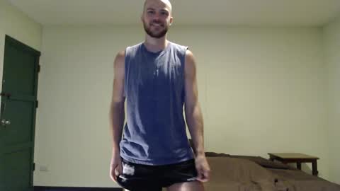 oliverclotheson online show from February 8, 3:30 am