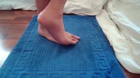 Snapshot of oliverthomsen2 chatting on January 24, 8:34 am oliverthomsen2 online show from January 24, 8:34 am