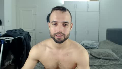 onebestlover online show from December 2, 11:46 am