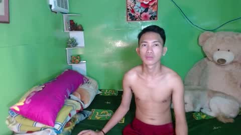 Snapshot of onebigloadxxx chatting on December 8, 2:28 am Wyn Will serve you and be your slave online show from December 8, 2:28 am