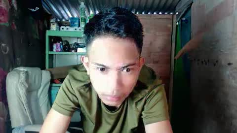 Snapshot of onebigloadxxx chatting on February 2, 2:38 am Wyn Will serve you and be your slave online show from February 2, 2:38 am