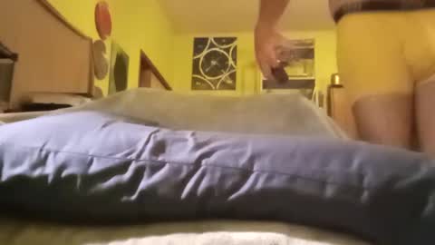 onehandwashestheother online show from September 18, 6:15 am