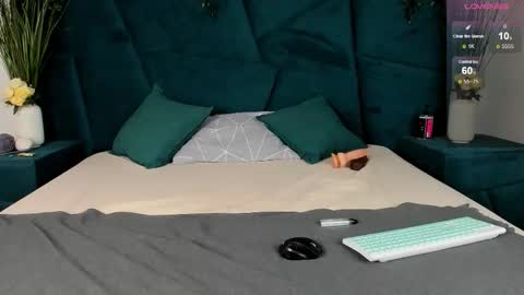 Snapshot of only_eric chatting on September 23, 3:22 pm Erick  online show from September 23, 3:22 pm