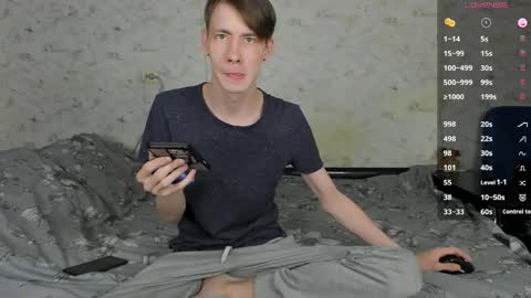 Erick  online show from April 11, 8:29 am