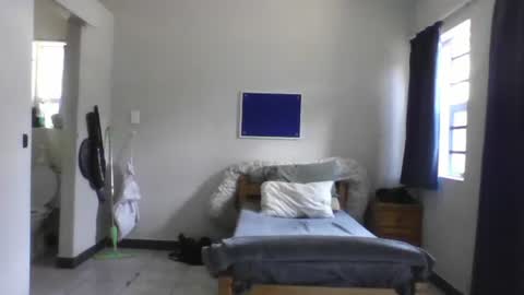 For me to know online show from November 9, 9:46 am